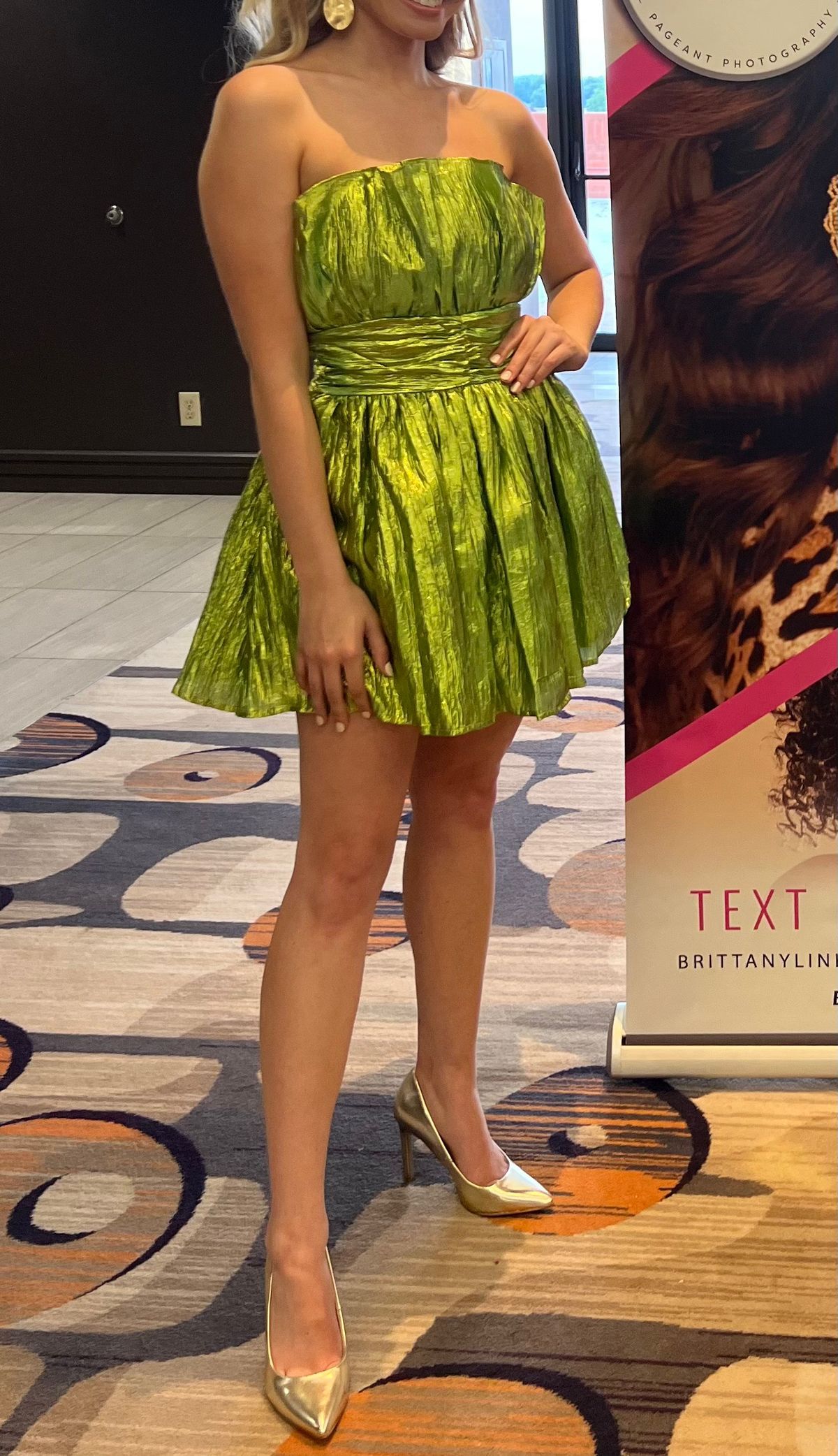 Size 4 Homecoming Strapless Lime Green Cocktail Dress on Queenly