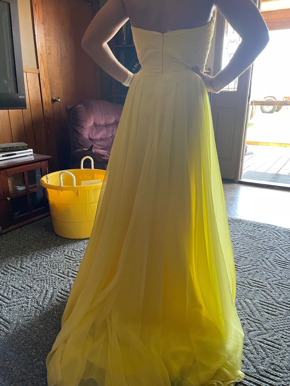 Sherri Hill Size 6 Prom Strapless Yellow A-line Dress on Queenly