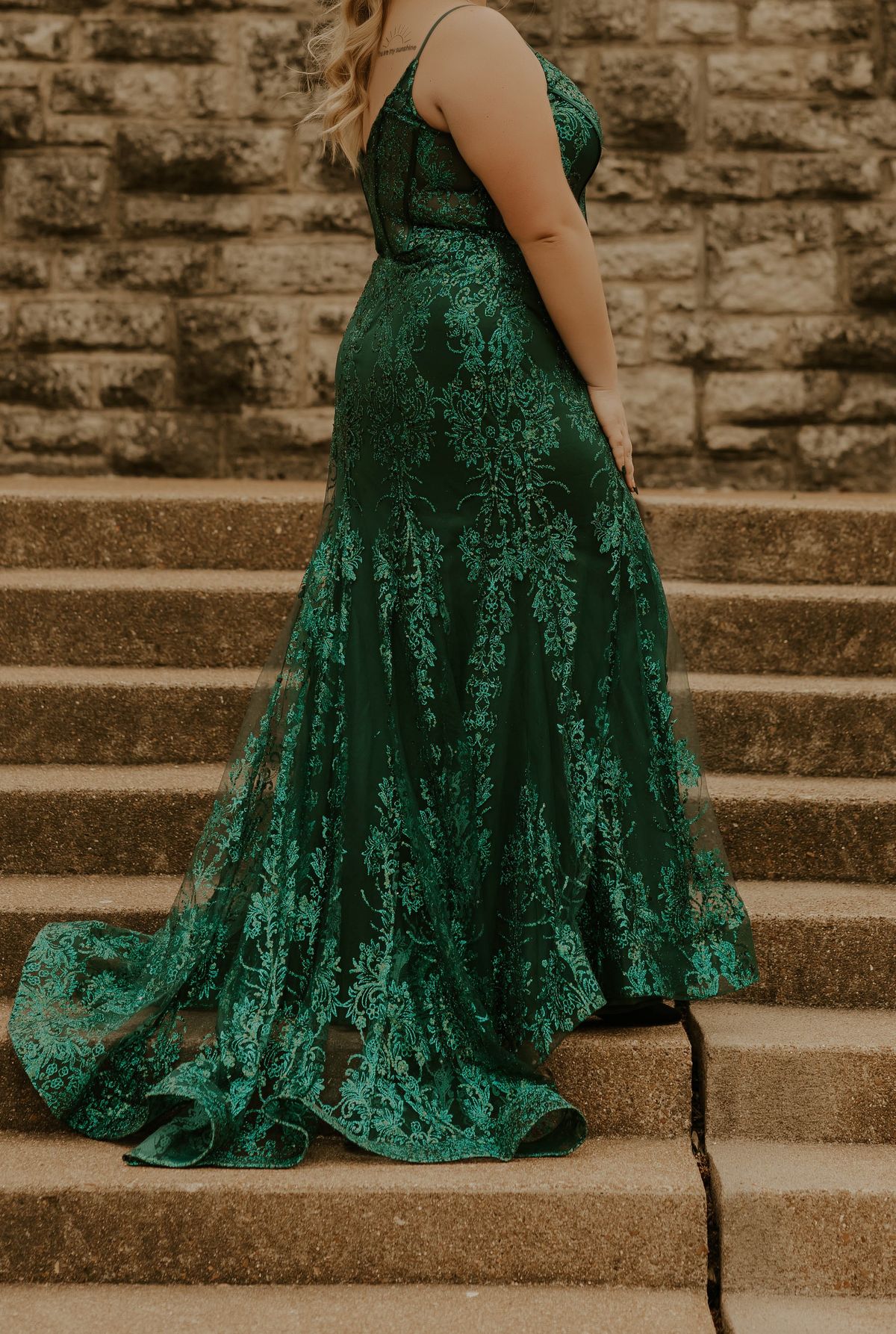 Plus Size 18 Prom Plunge Green Mermaid Dress on Queenly