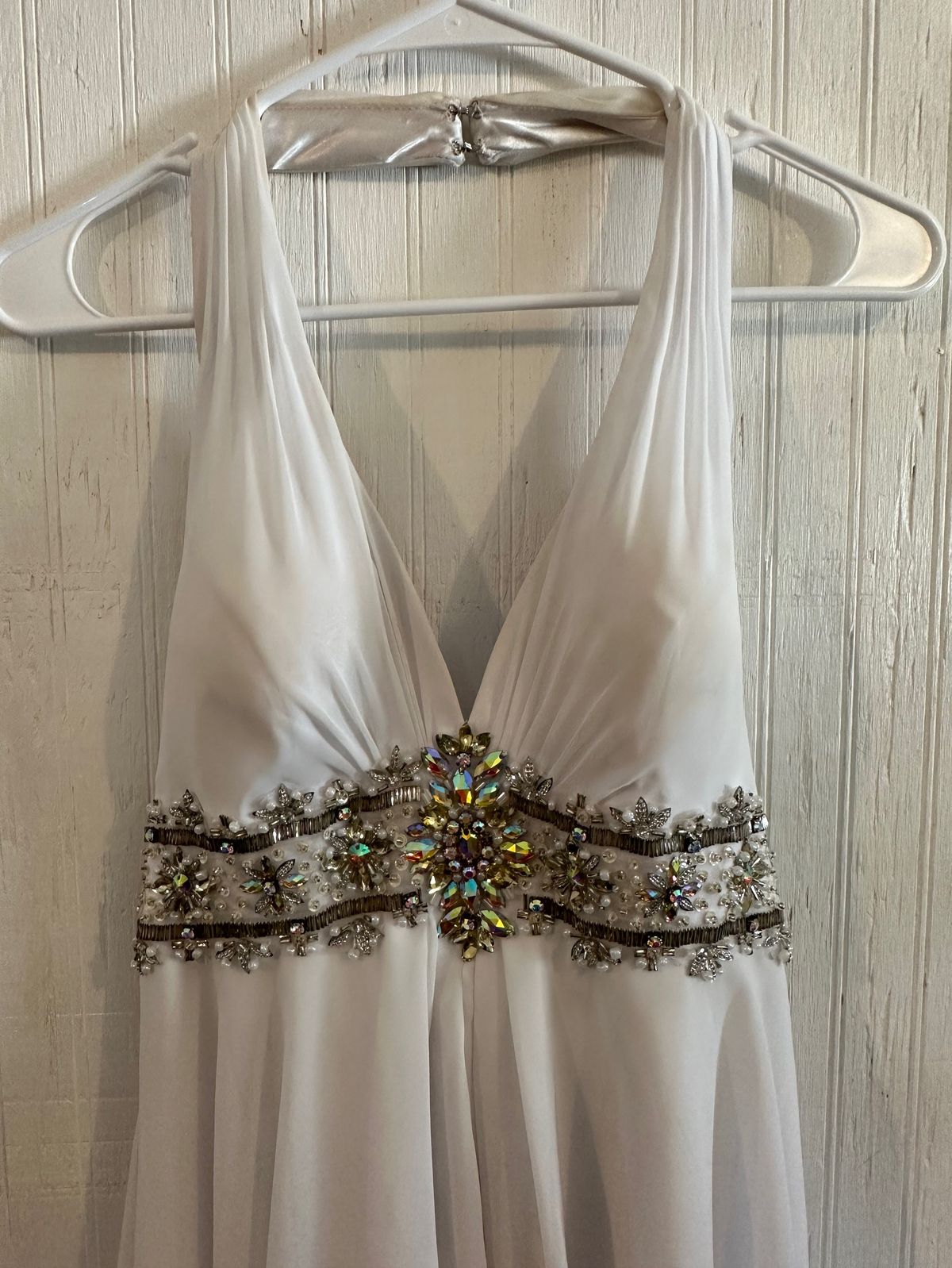 Tony Bowls Size 2 Homecoming Halter White Cocktail Dress on Queenly