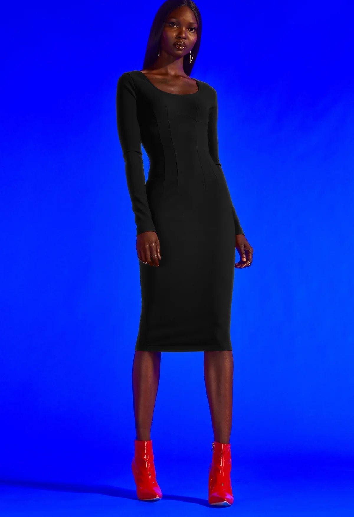 Style Long Sleeved Ribbed Dress L'MOMO Size 2 Long Sleeve Black Cocktail Dress on Queenly