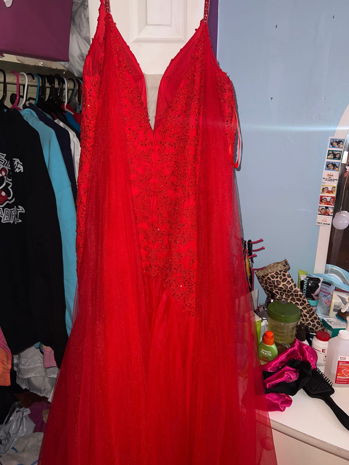 Plus Size 18 Prom Plunge Red Mermaid Dress on Queenly
