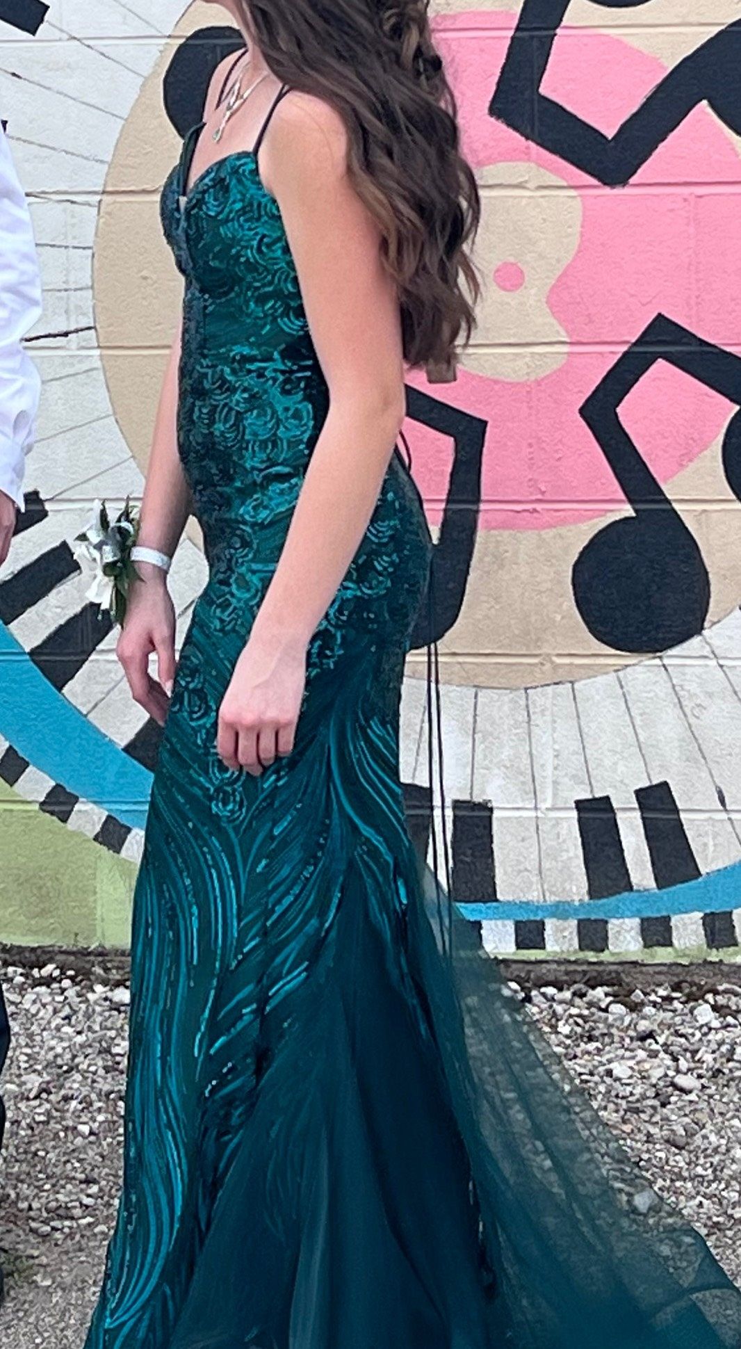 Amelia Couture Size 0 Prom Plunge Green Mermaid Dress on Queenly