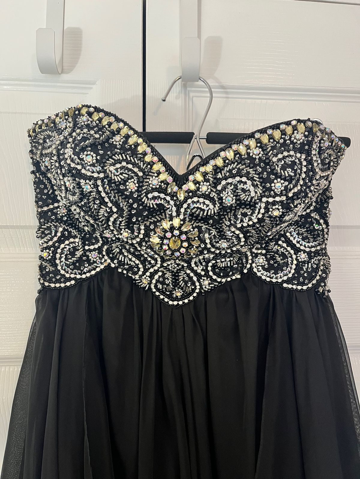 Sherri Hill Size 2 Prom Strapless Sequined Black Floor Length Maxi on Queenly