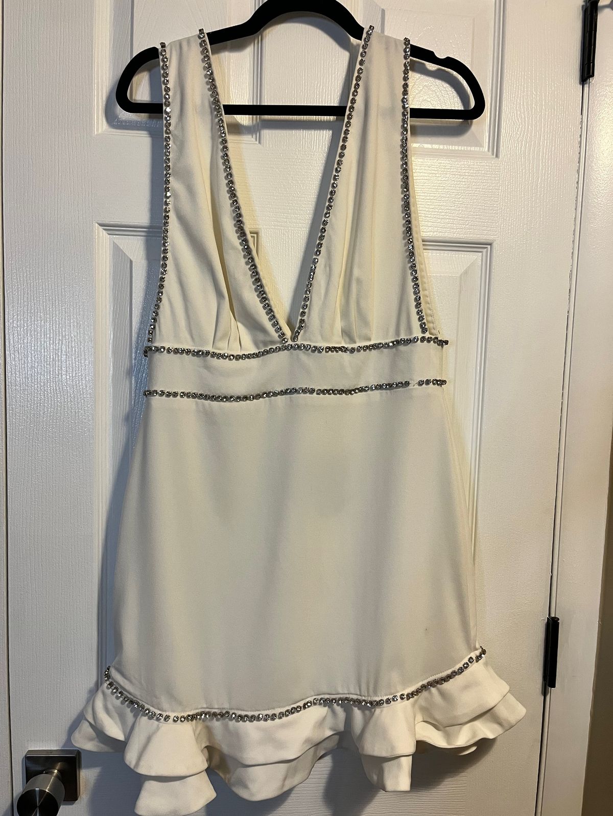 NBD Size L Homecoming Plunge Sequined White Cocktail Dress on Queenly