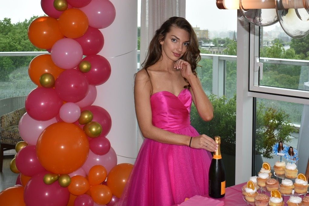 Sherri Hill Size 0 Homecoming Strapless Hot Pink Cocktail Dress on Queenly