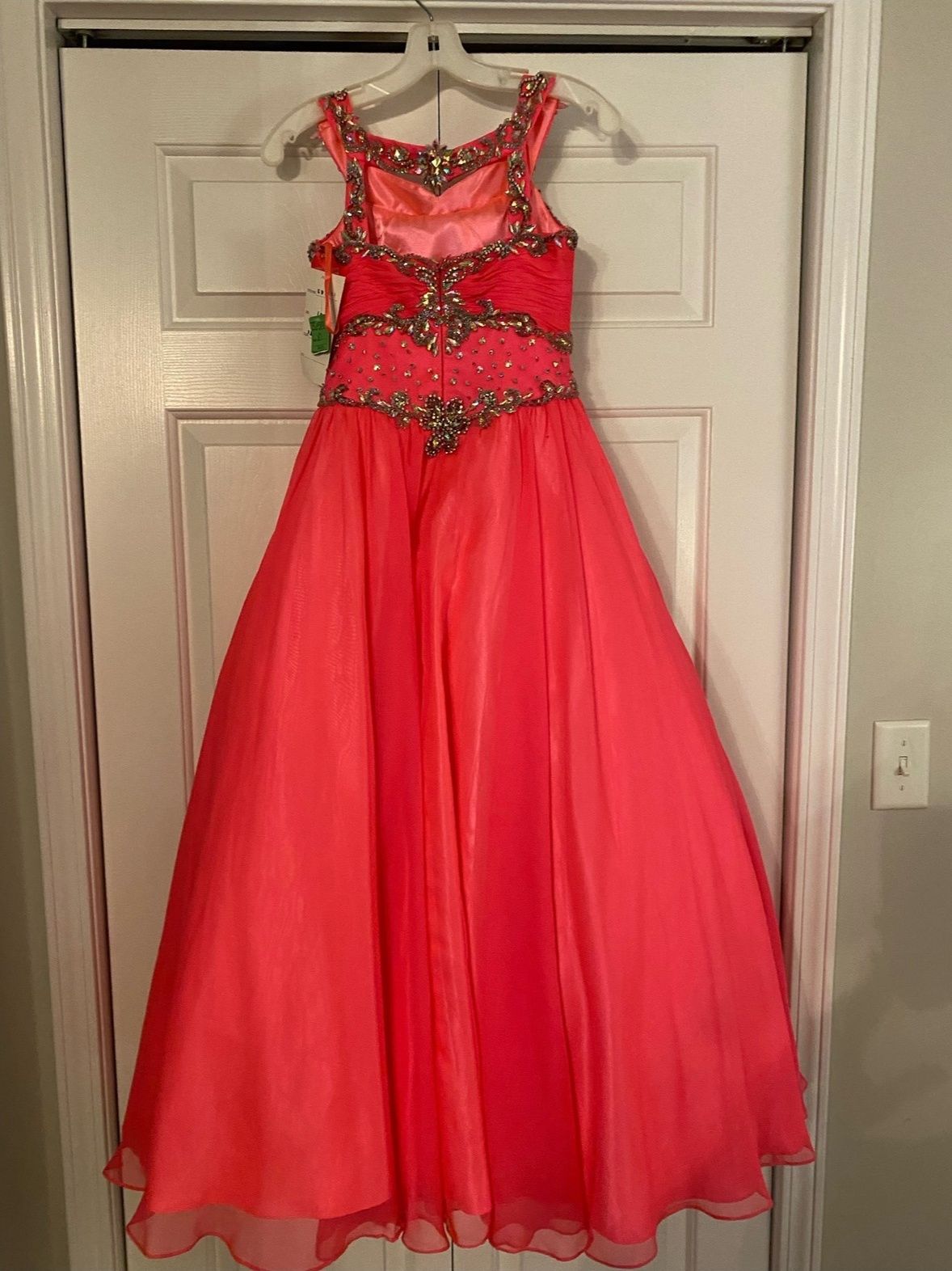 Girls Size 10 Prom Hot Pink Ball Gown on Queenly