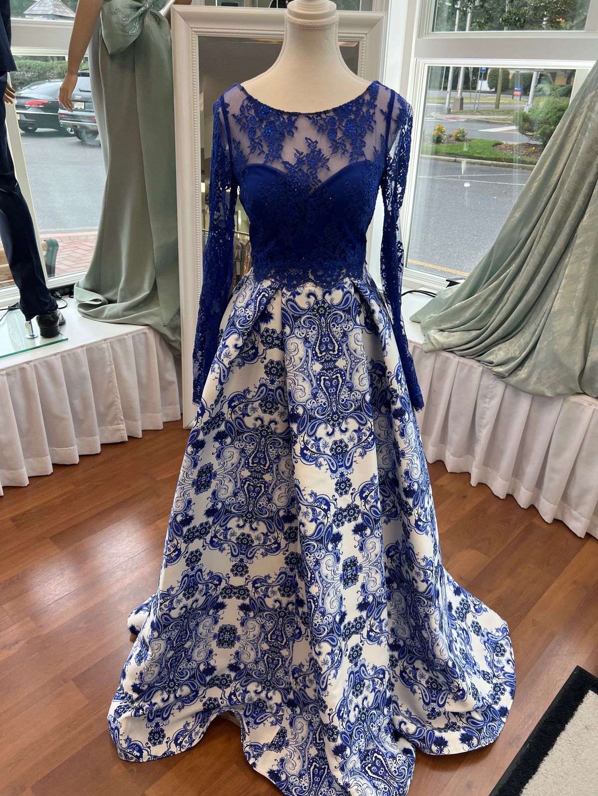 Style 1712P2750 Terani Size 0 Prom Lace Blue A-line Dress on Queenly