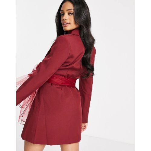 Size M Homecoming Long Sleeve Burgundy Red Cocktail Dress on Queenly