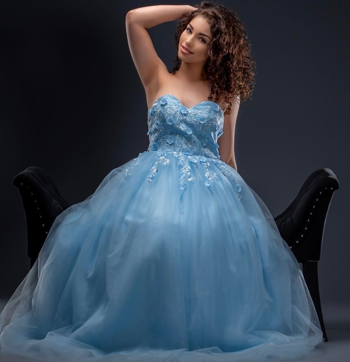 Size 4 Prom Strapless Lace Blue Ball Gown on Queenly