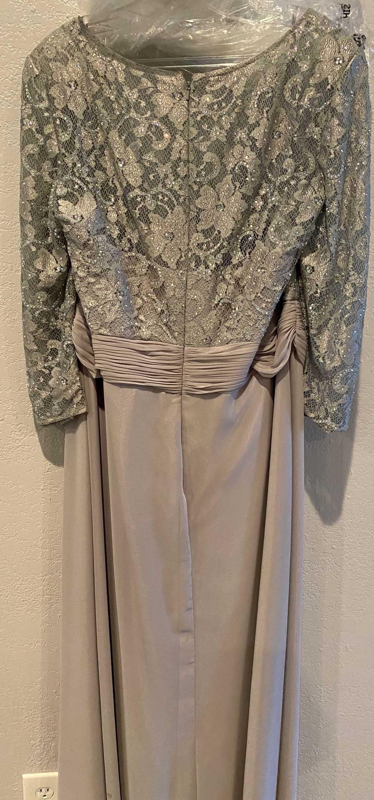 Style SC4090 Sydney's Closet Plus Size 16 Long Sleeve Lace Gray Floor Length Maxi on Queenly