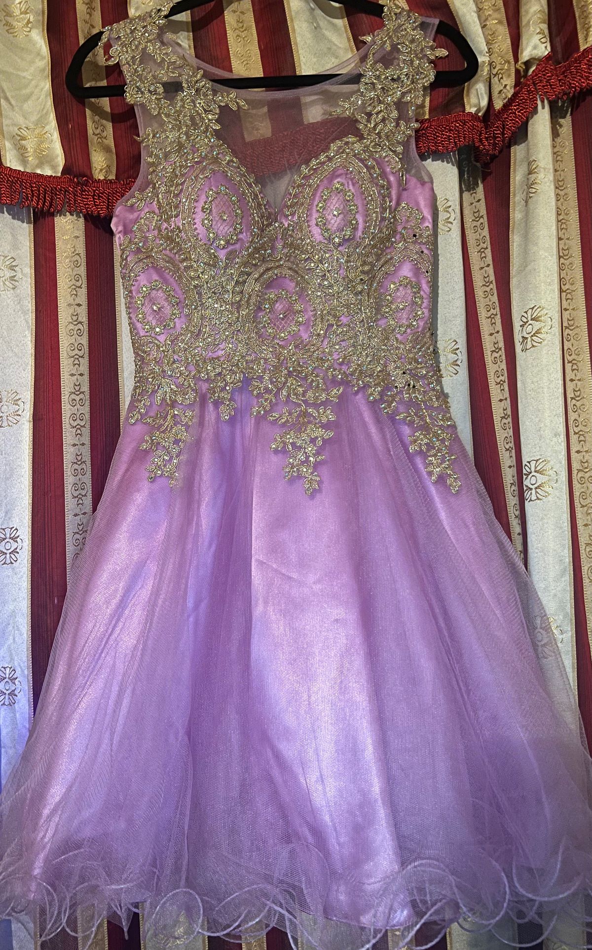 May queen Size 6 Prom Lace Light Purple Ball Gown on Queenly