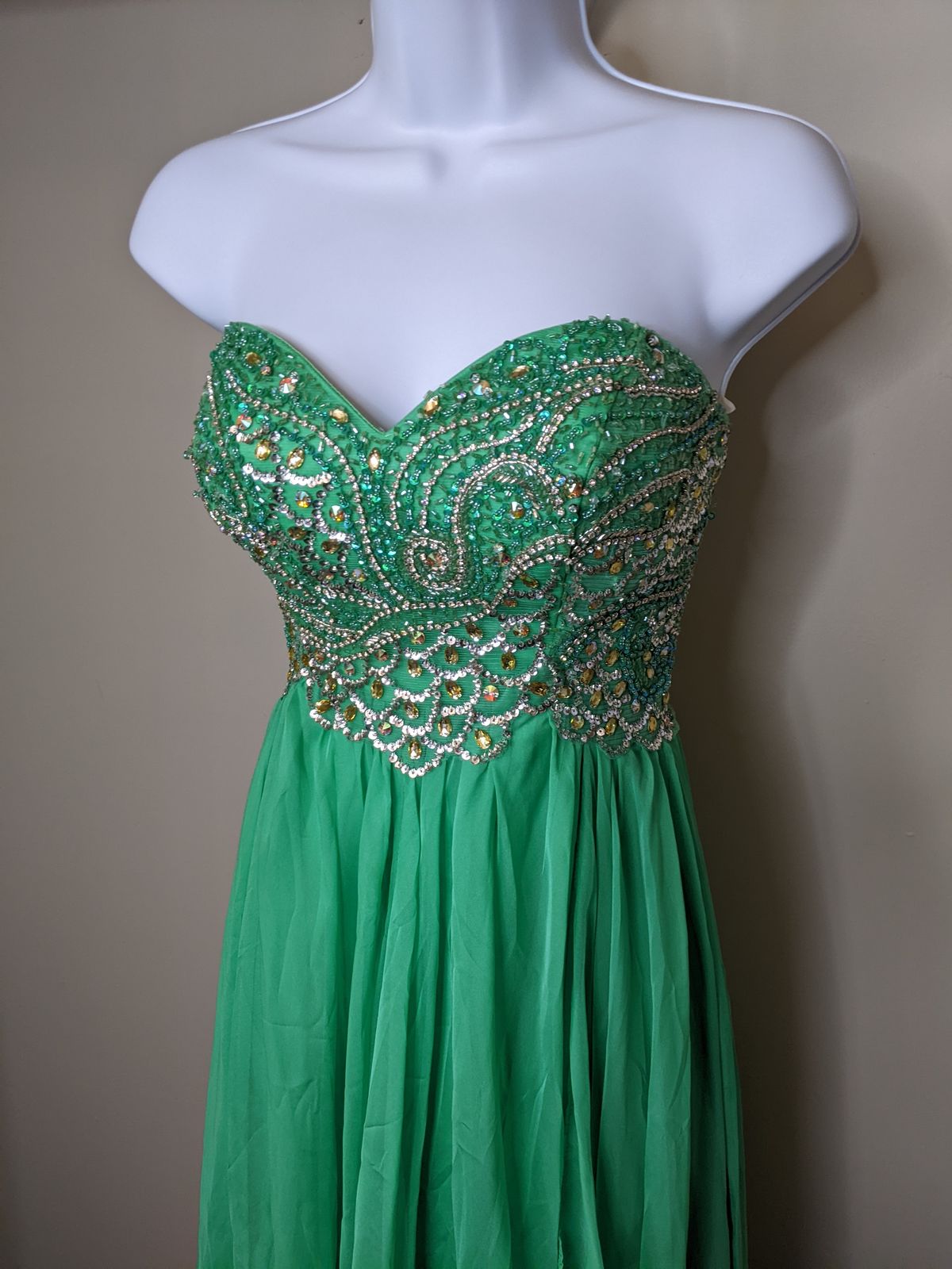 Sherri Hill Size 6 Prom Strapless Sequined Lime Green Ball Gown on Queenly