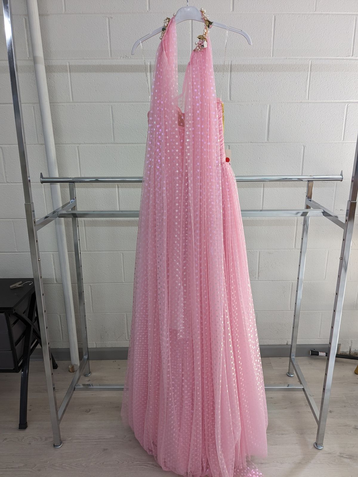 Tarik Ediz Size 2 Prom Halter Sheer Light Pink A-line Dress on Queenly