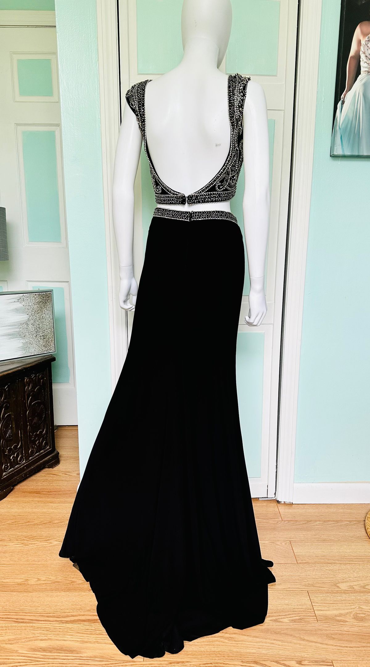 Style 11000 Blush Prom Size 12 Prom Velvet Black A-line Dress on Queenly