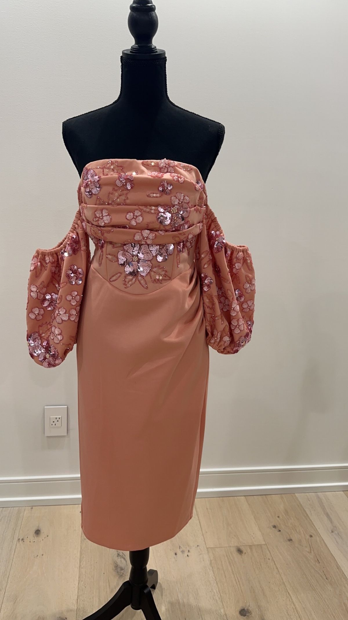 Size 10 Prom Off The Shoulder Multicolor Cocktail Dress on Queenly