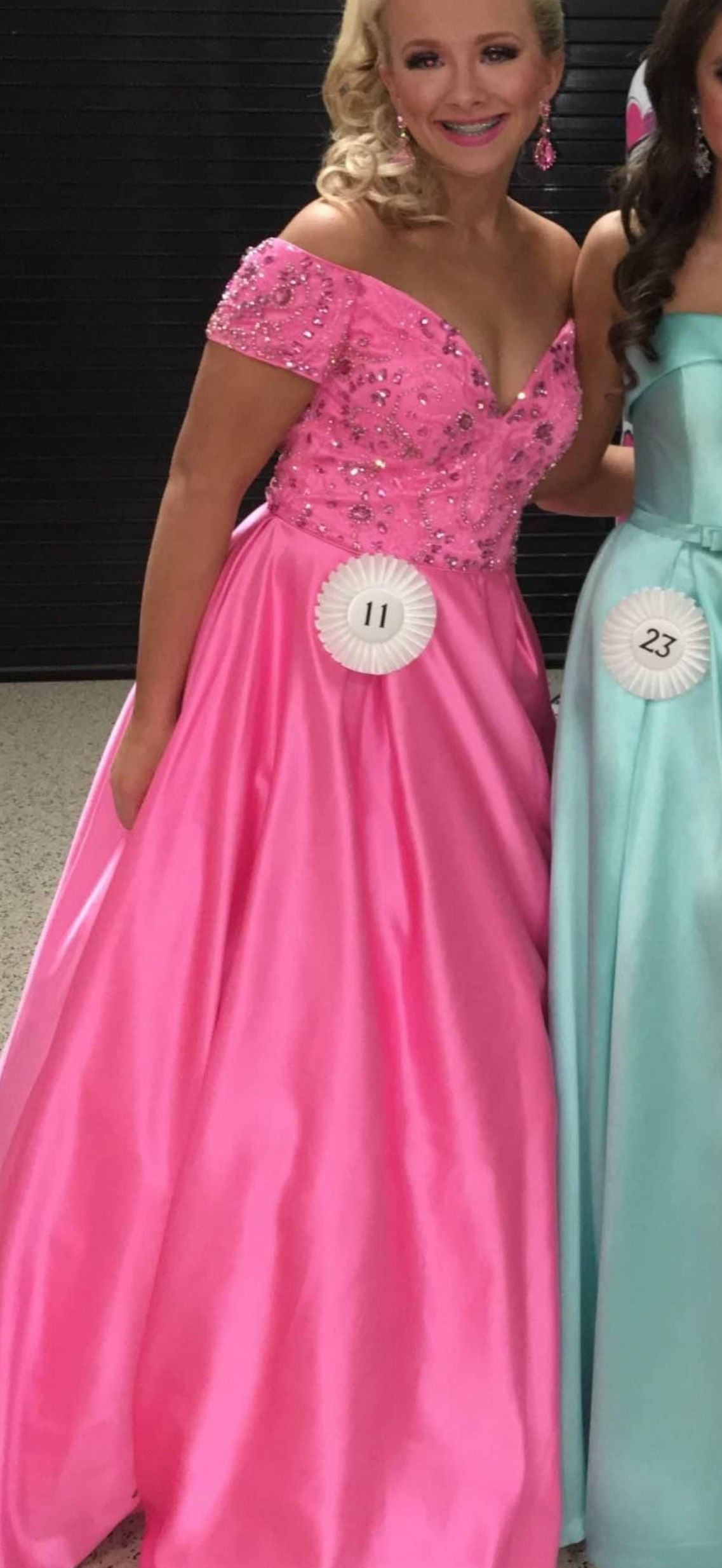 Style 51611 Sherri Hill Size 6 Off The Shoulder Pink Ball Gown on Queenly