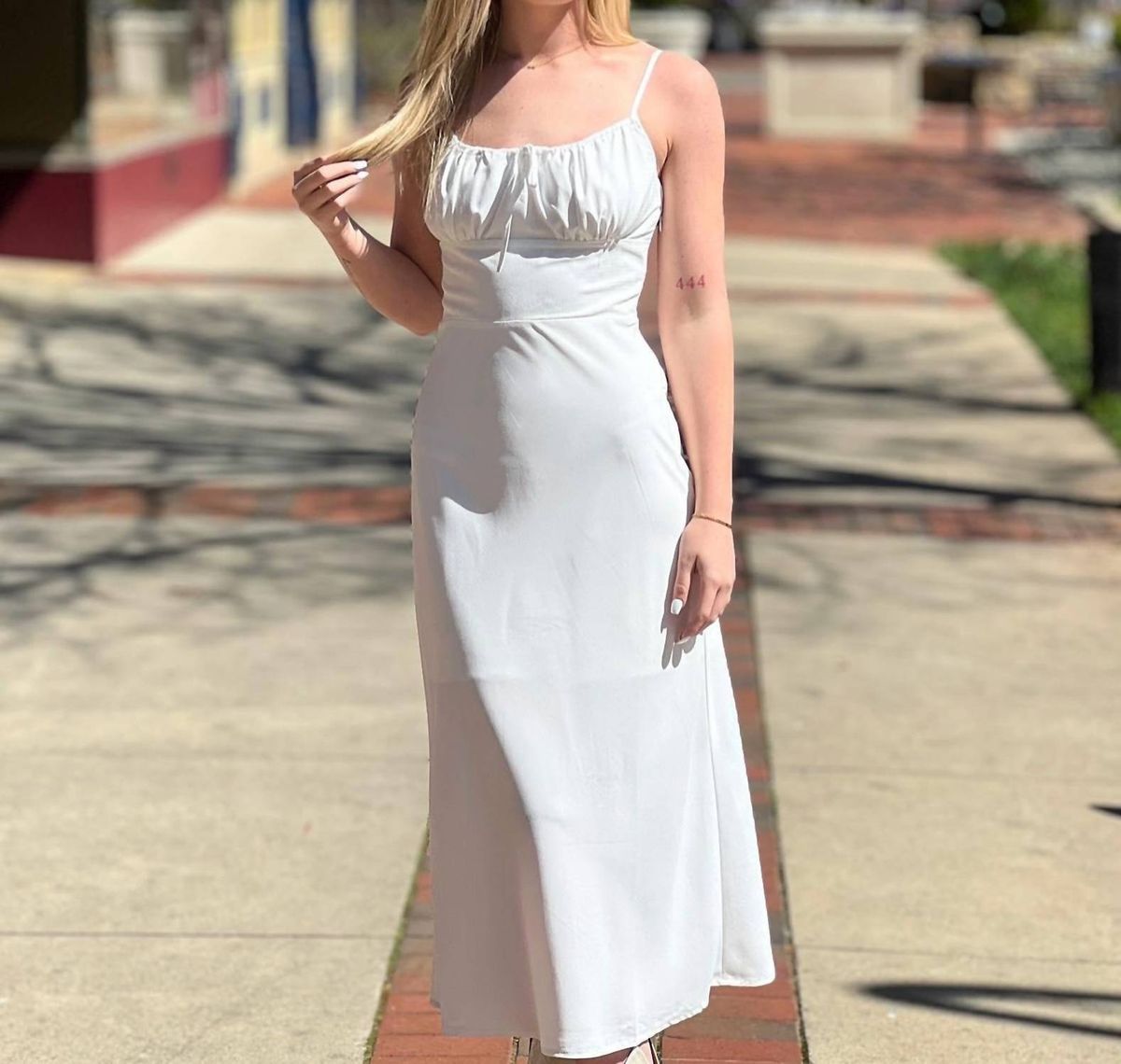 Style 1-2952977378-2901 Shinestar Size M White Cocktail Dress on Queenly