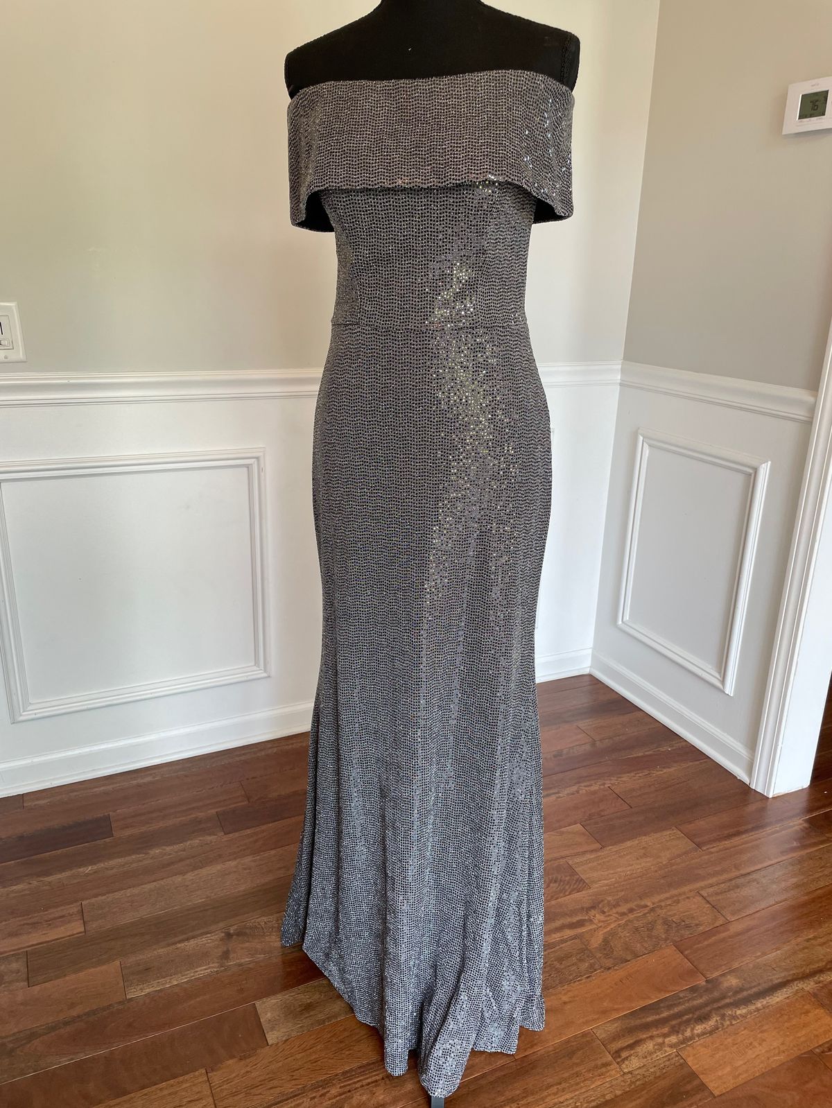Size 8 Off The Shoulder Silver Mermaid Dress on Queenly