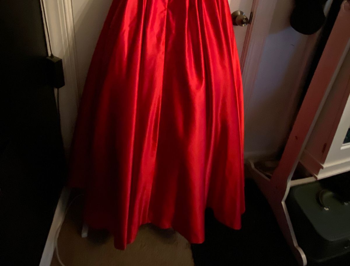 Sherri Hill Size 0 Prom Off The Shoulder Red A-line Dress on Queenly