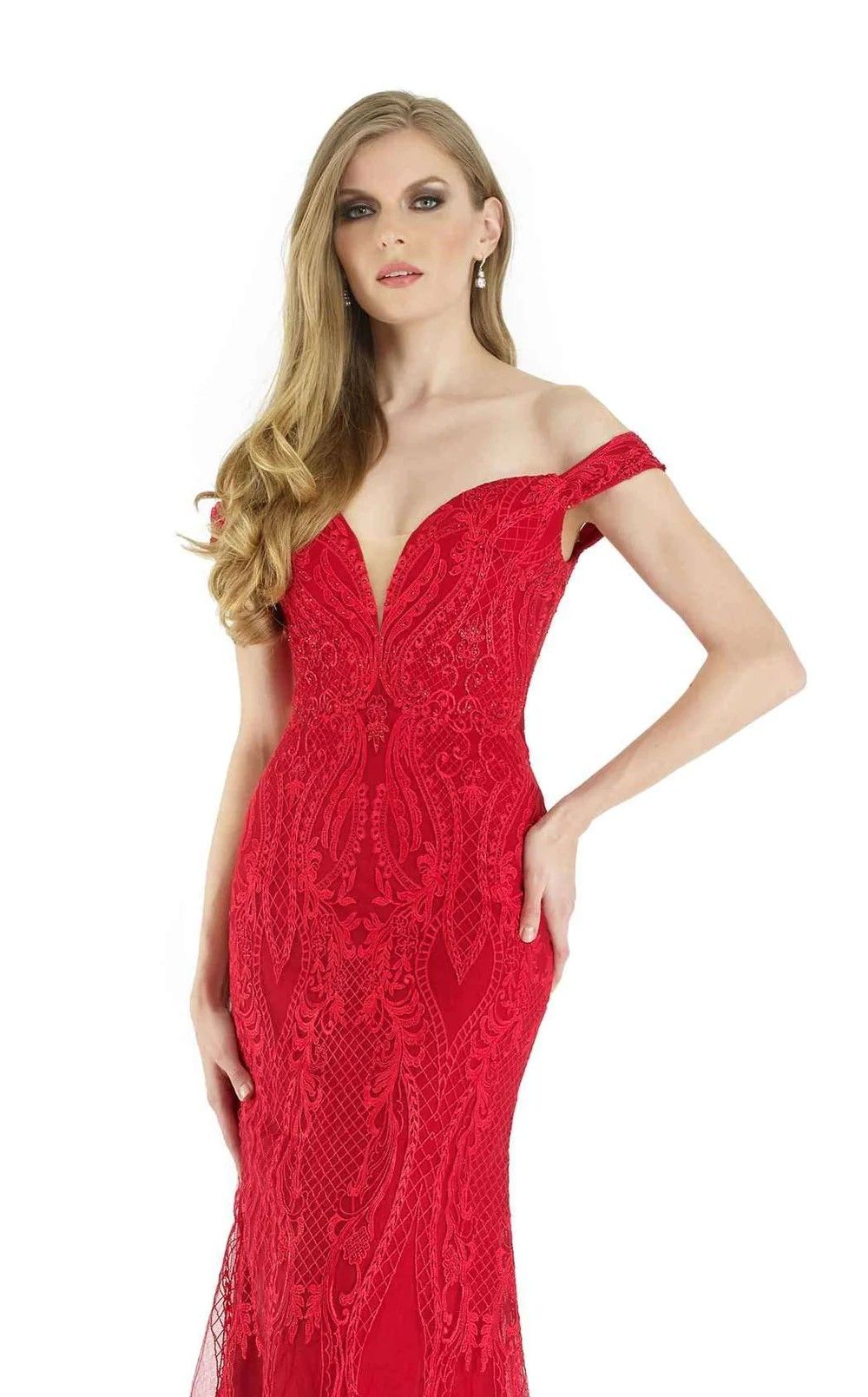 Style 15903 Morell Maxie  Size 4 Prom Plunge Lace Red Mermaid Dress on Queenly