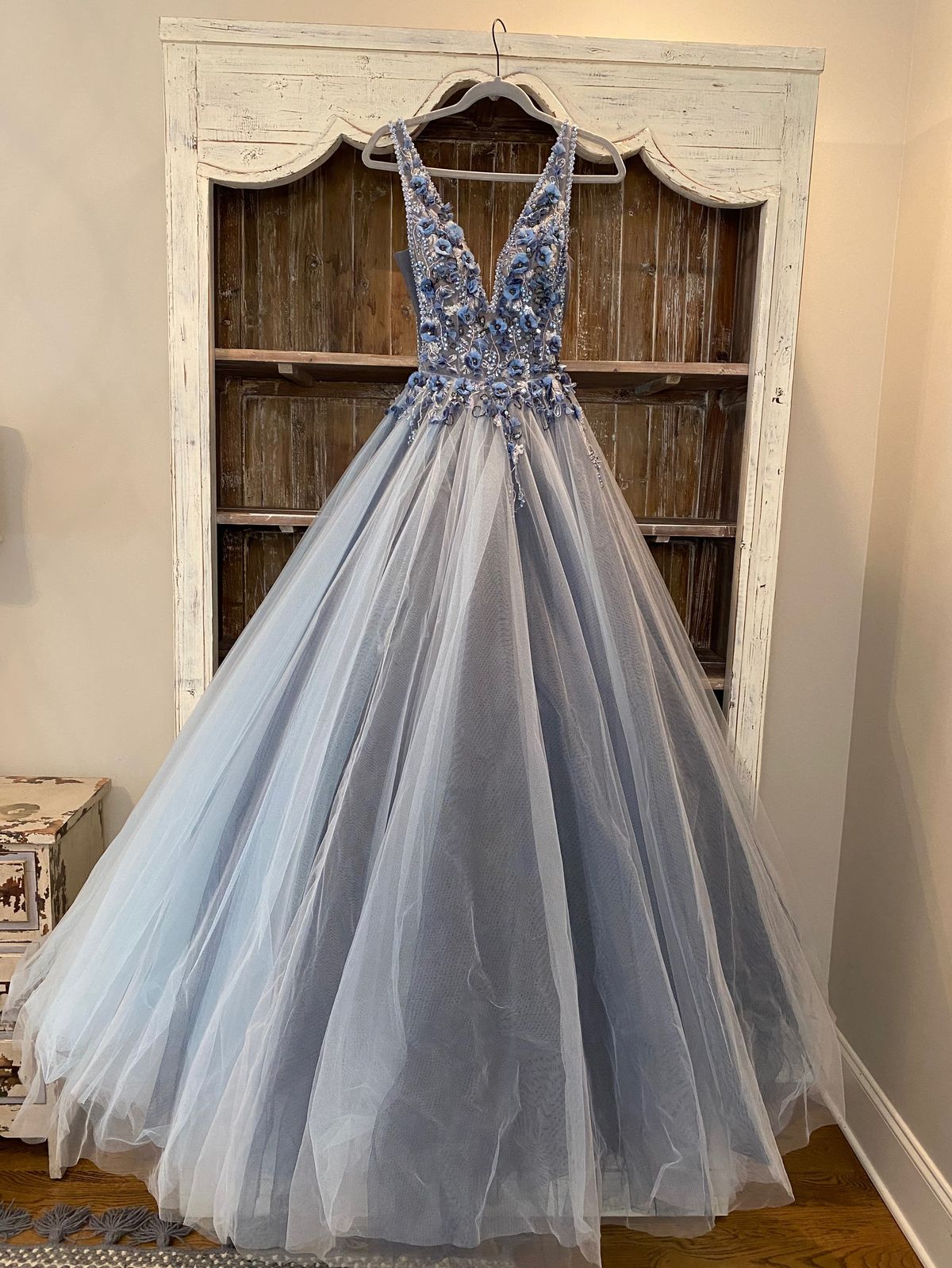 Jovani Size 2 Prom Plunge Floral Light Blue Ball Gown on Queenly