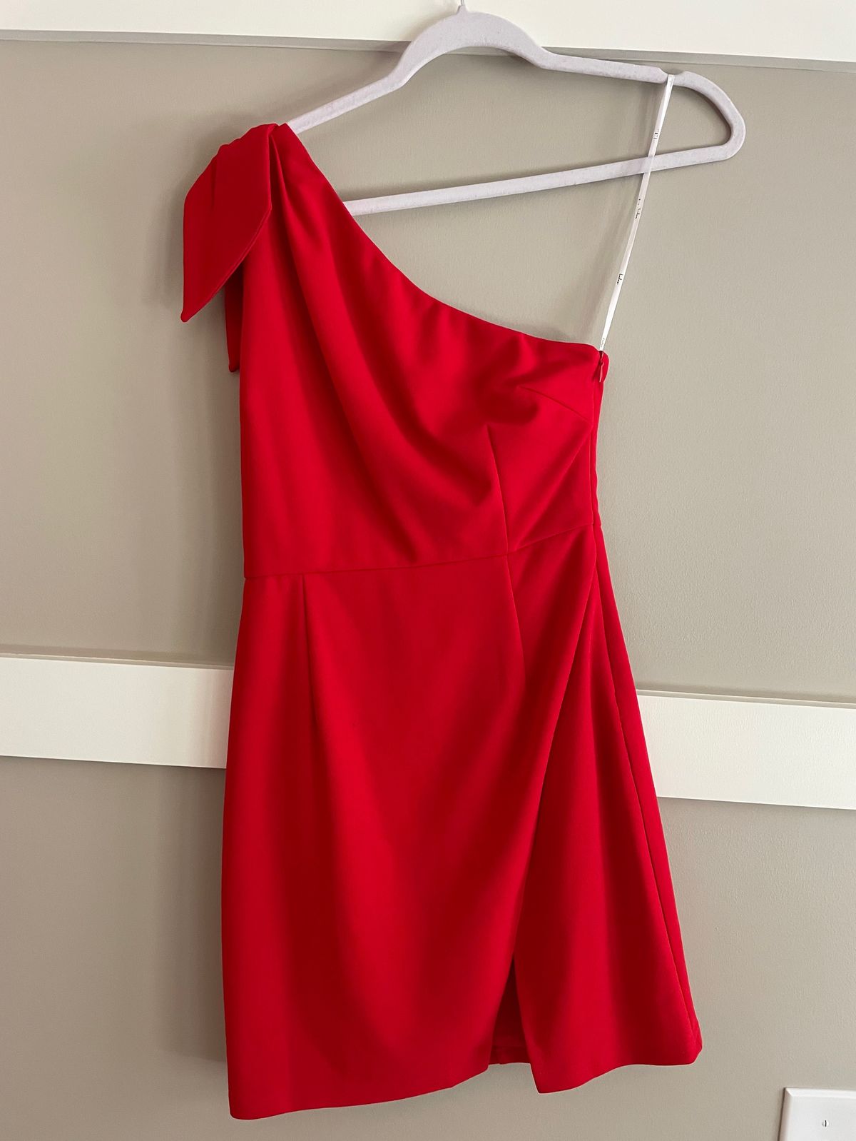 Size S Homecoming One Shoulder Red Cocktail Dress on Queenly