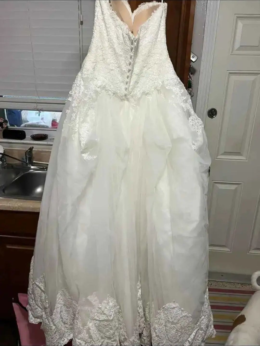 stella york Size 10 White A-line Dress on Queenly