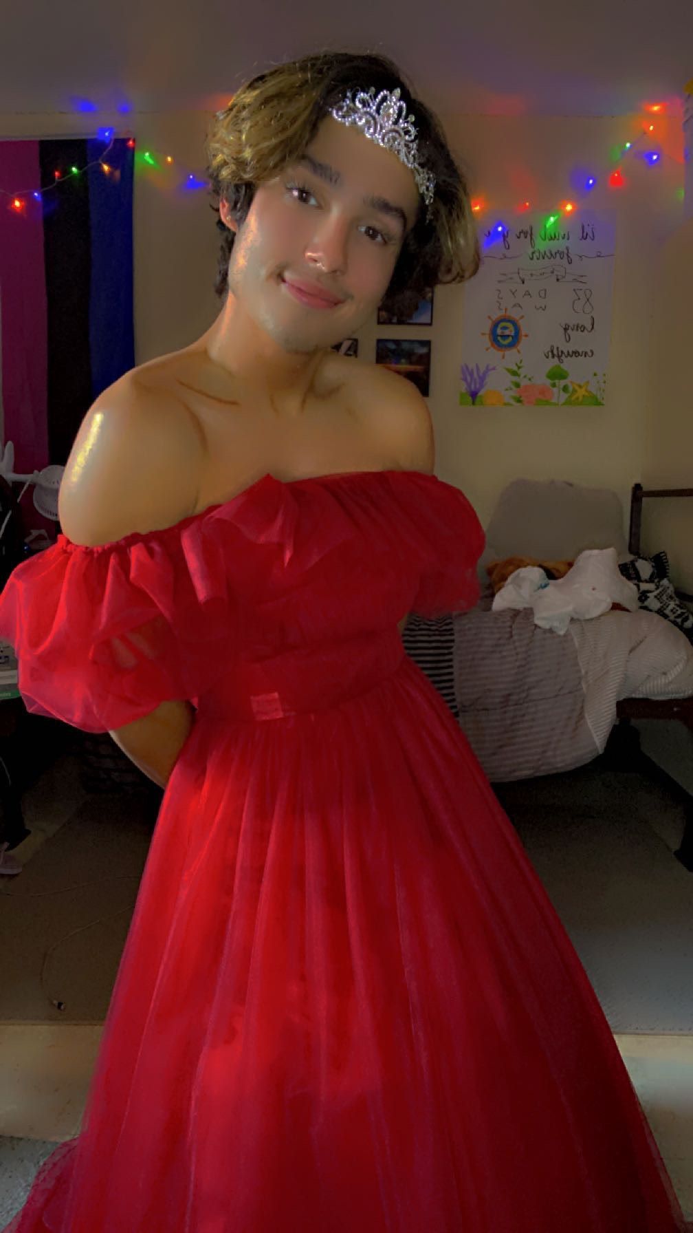 Size S Prom Off The Shoulder Red Ball Gown on Queenly