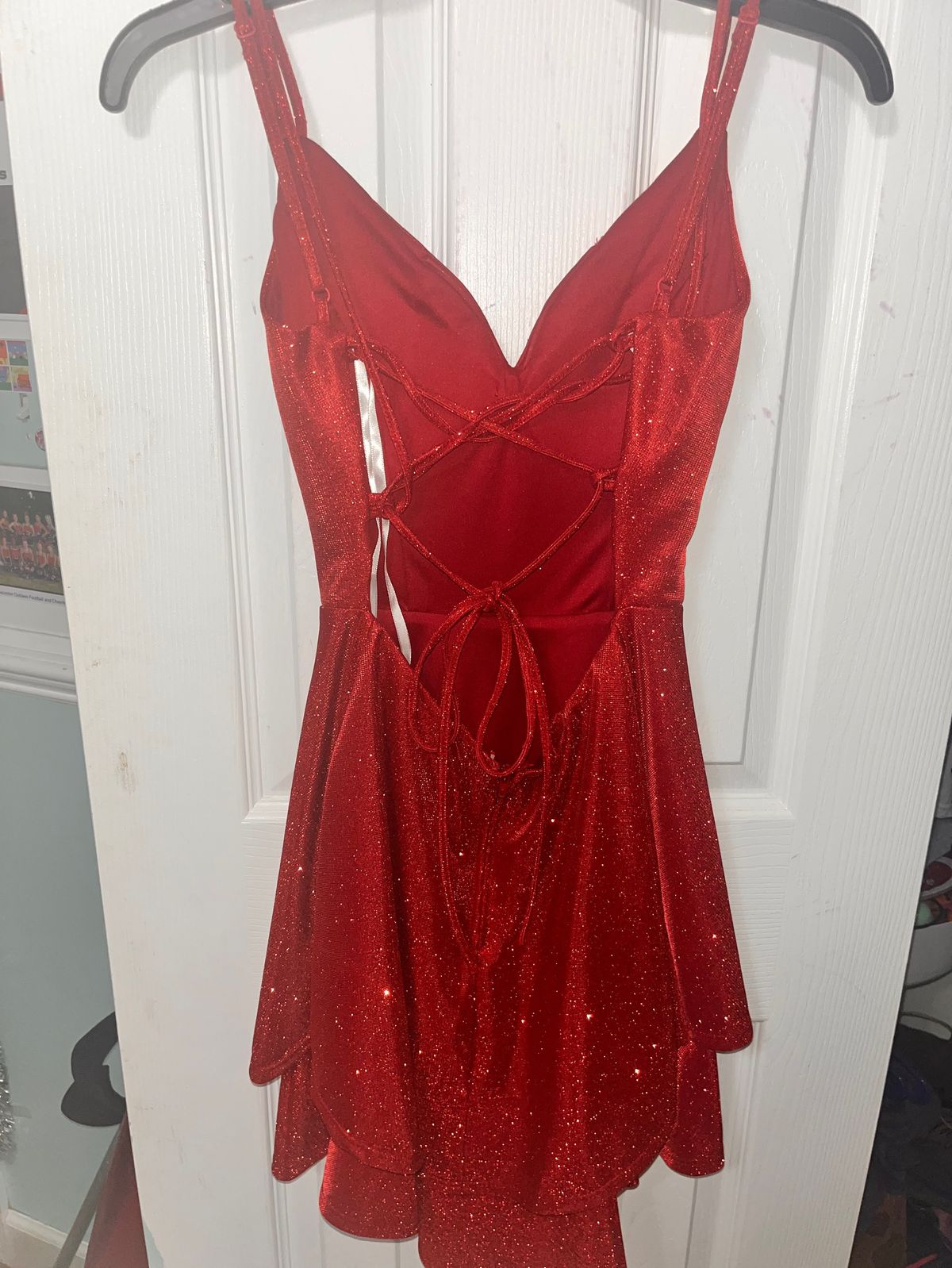 B. Darlin Size 2 Prom Plunge Red Cocktail Dress on Queenly