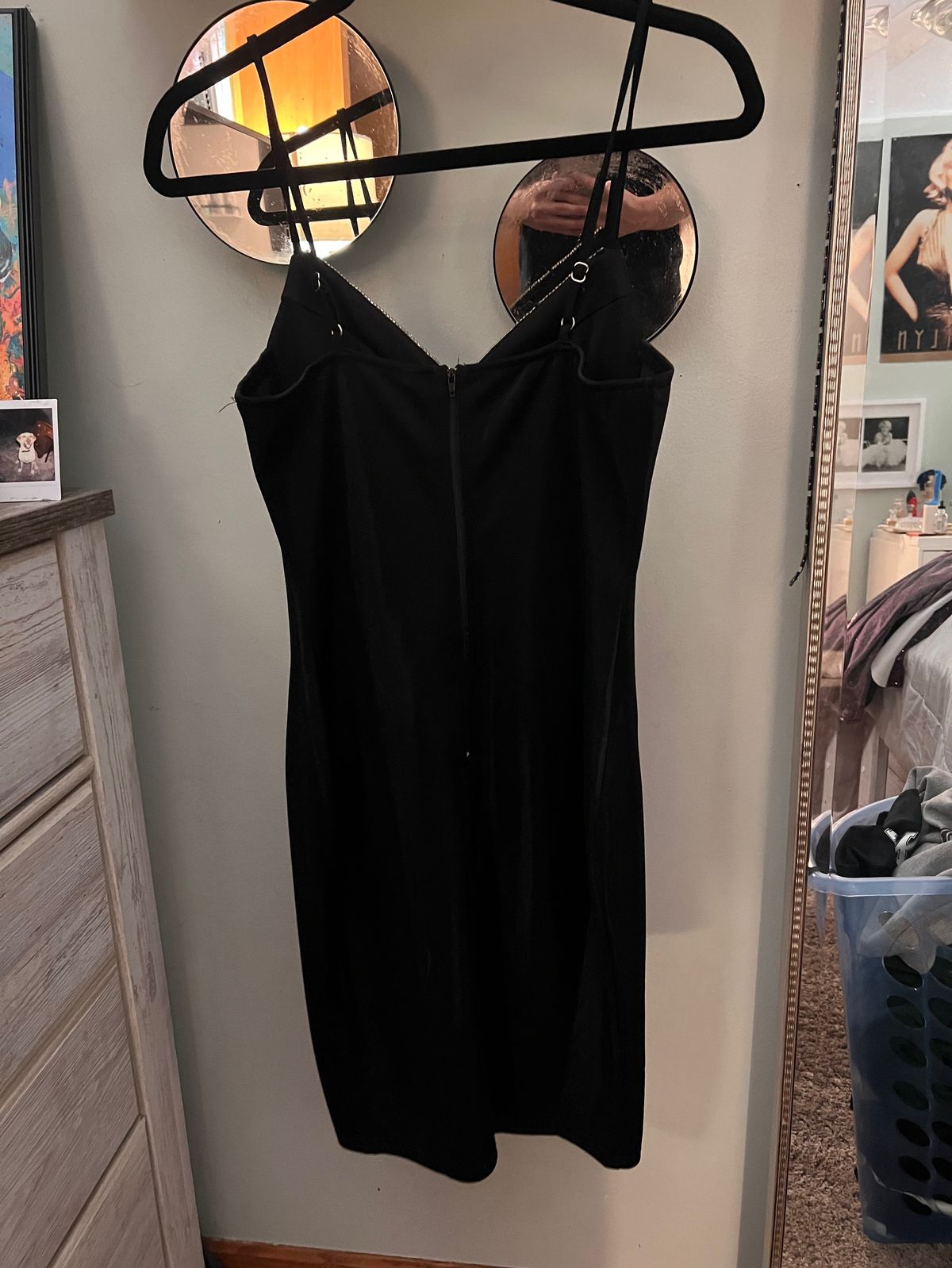 Windsor Size M Homecoming Plunge Black Cocktail Dress on Queenly