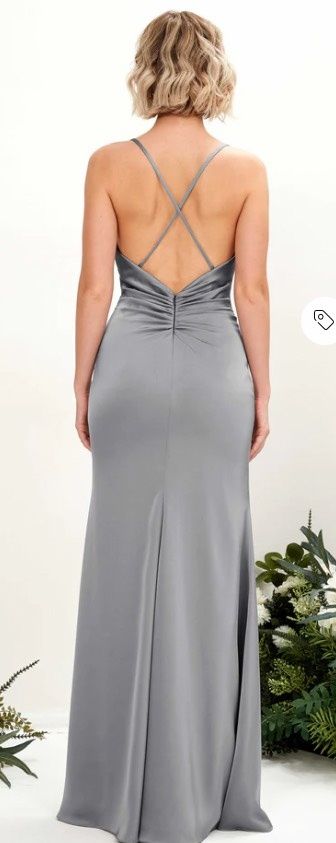 Size 0 Bridesmaid Plunge Silver Mermaid Dress on Queenly