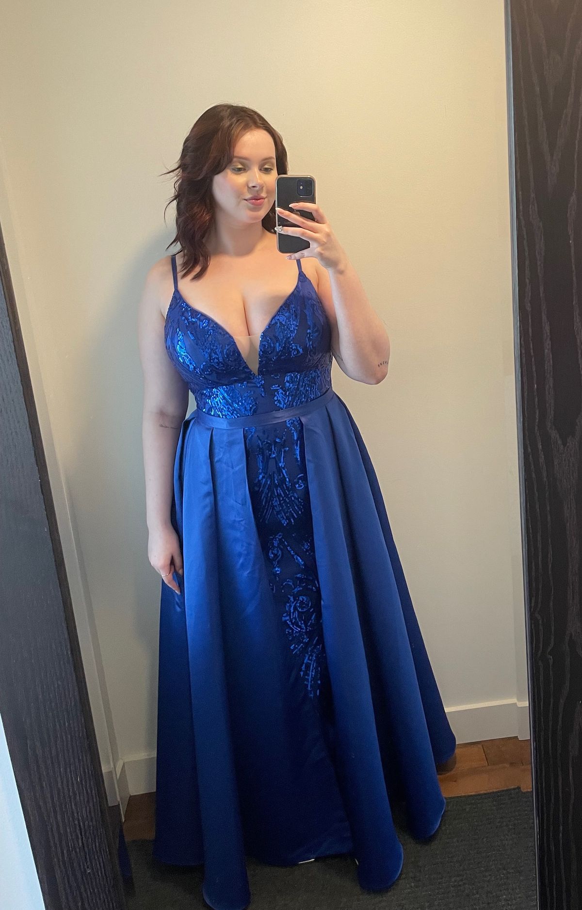 Plus Size 16 Prom Plunge Sequined Royal Blue A-line Dress on Queenly