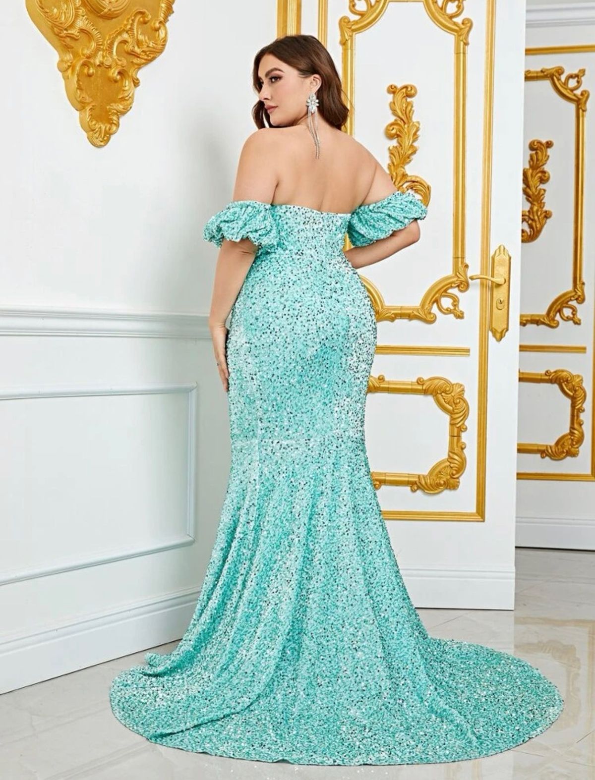 Plus Size 18 Prom Off The Shoulder Blue Mermaid Dress on Queenly