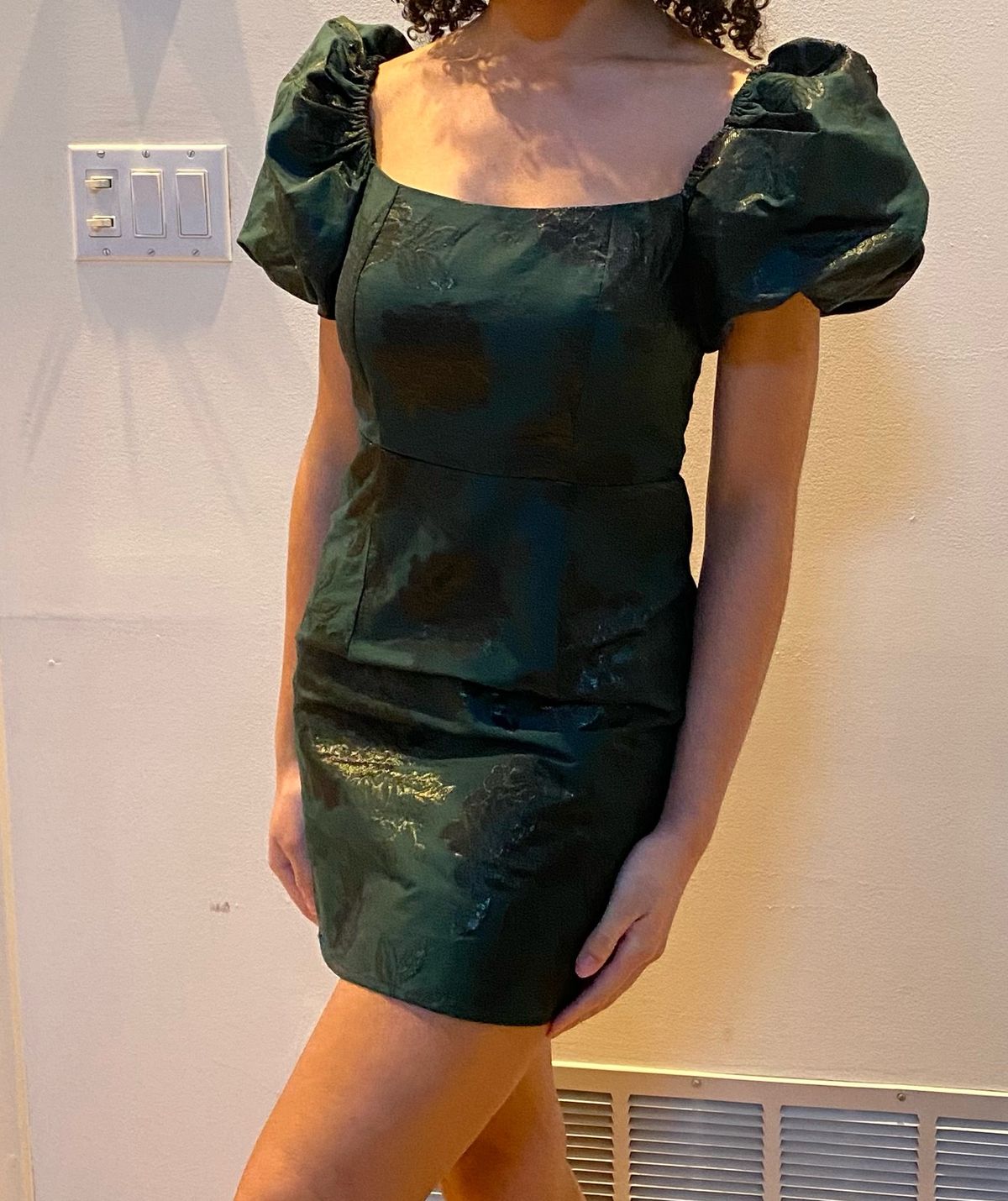 Size 0 Prom Cap Sleeve Green Cocktail Dress on Queenly