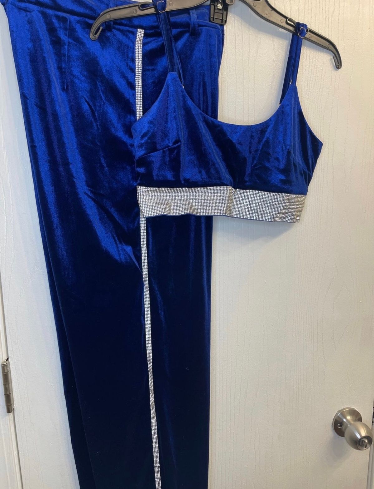 Akira Size 8 Wedding Guest Plunge Blue Formal Jumpsuit on Queenly