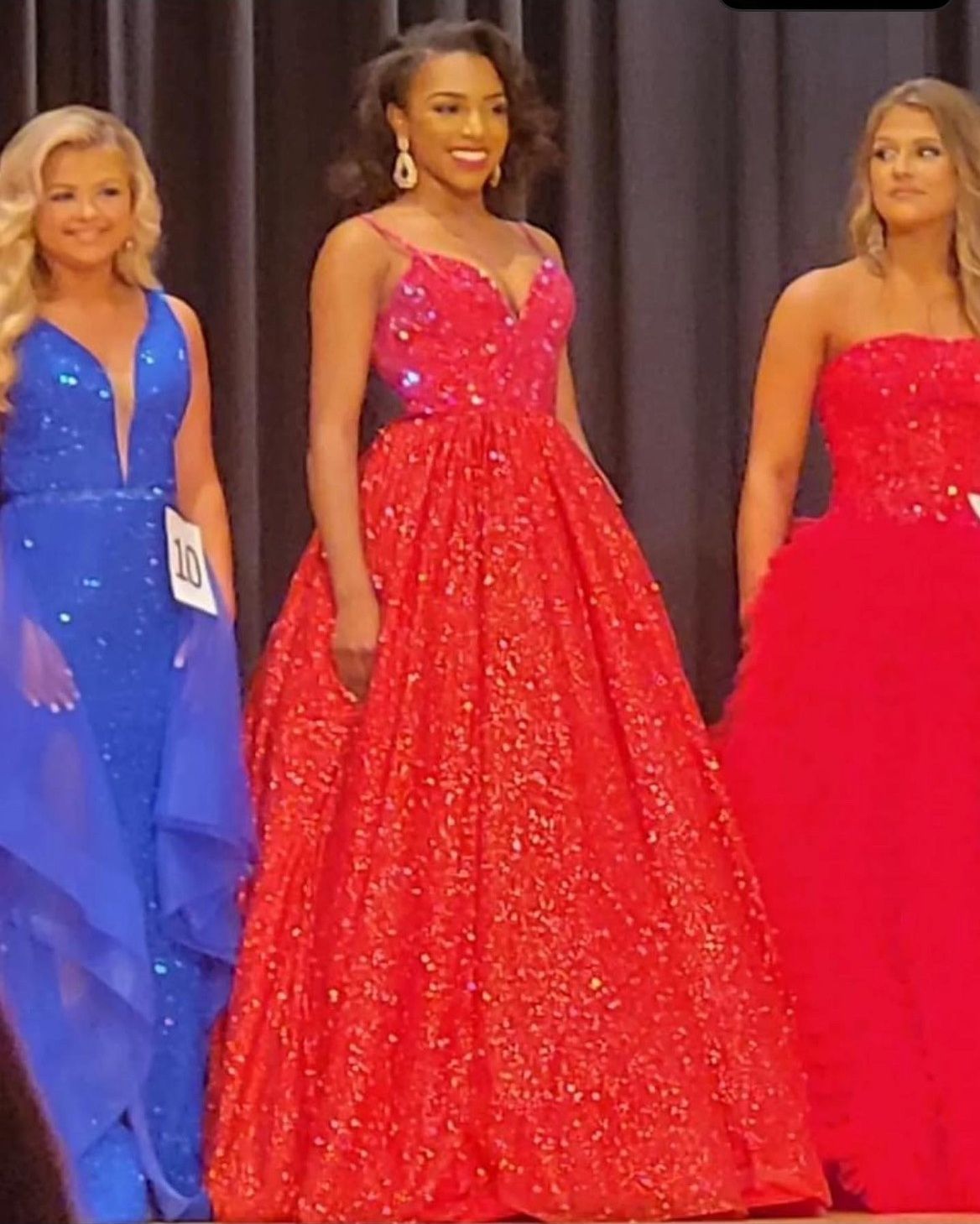 Sherri Hill Size 0 Prom Plunge Red Ball Gown on Queenly