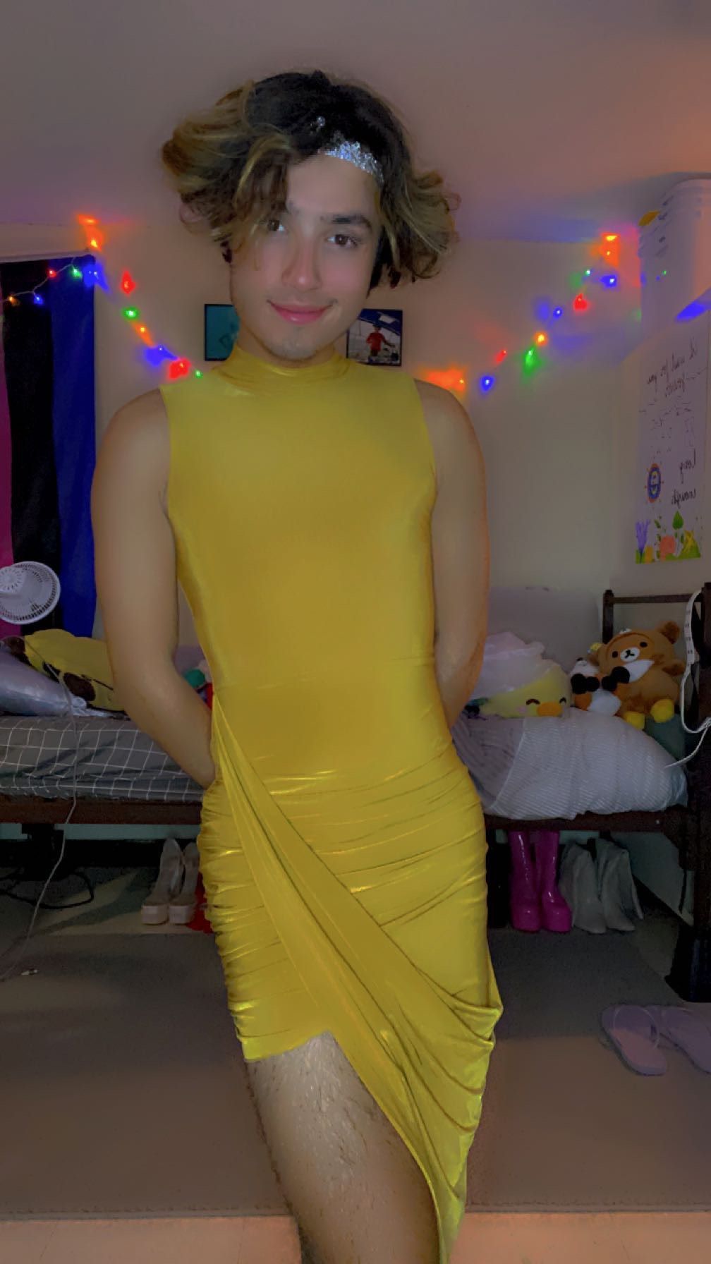 Size 4 High Neck Yellow Cocktail Dress on Queenly