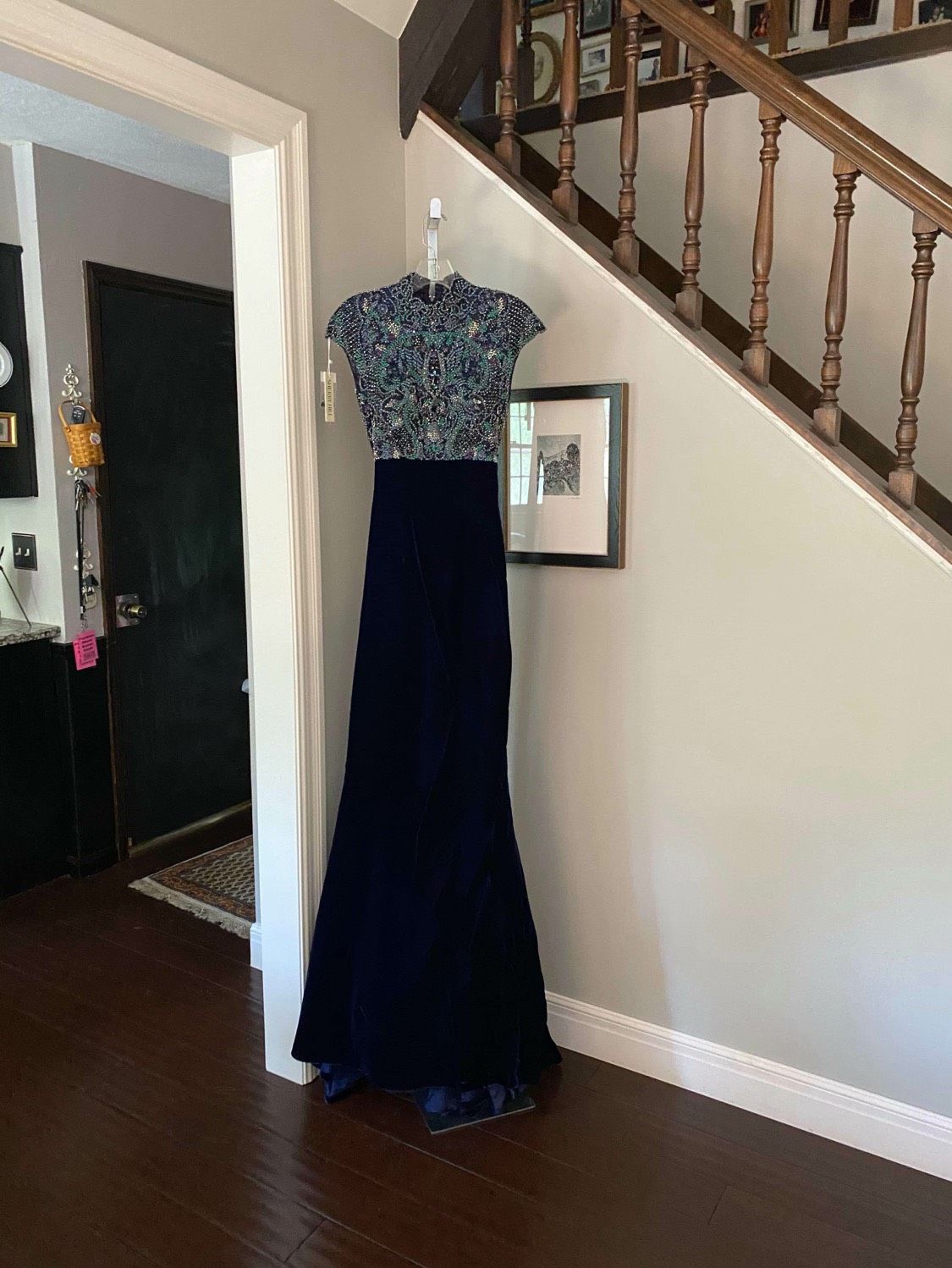 Sherri Hill Size 4 Prom High Neck Velvet Navy Blue Mermaid Dress on Queenly