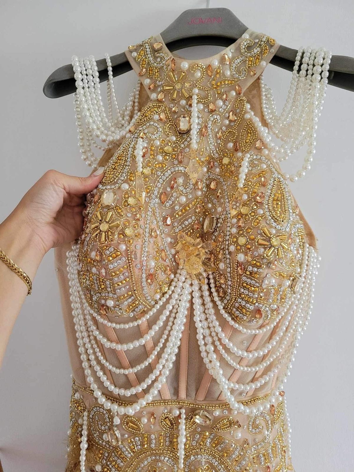 Size 6 Prom High Neck Sequined Gold Dress With Train on Queenly
