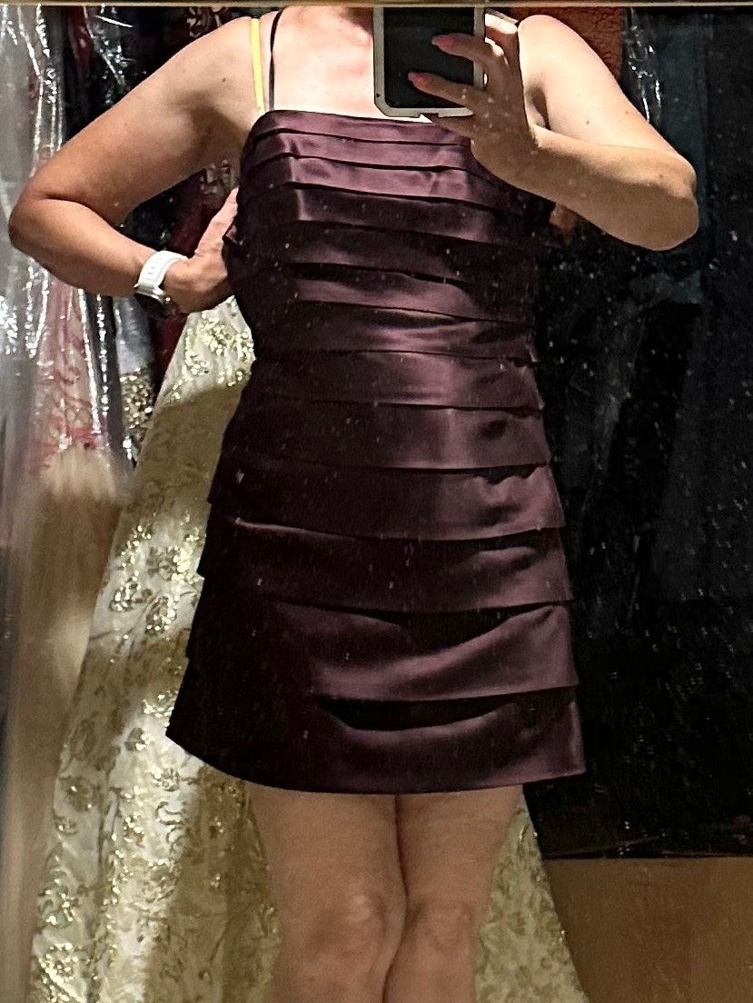 Laundry Size 4 Homecoming Strapless Burgundy Red Cocktail Dress on Queenly