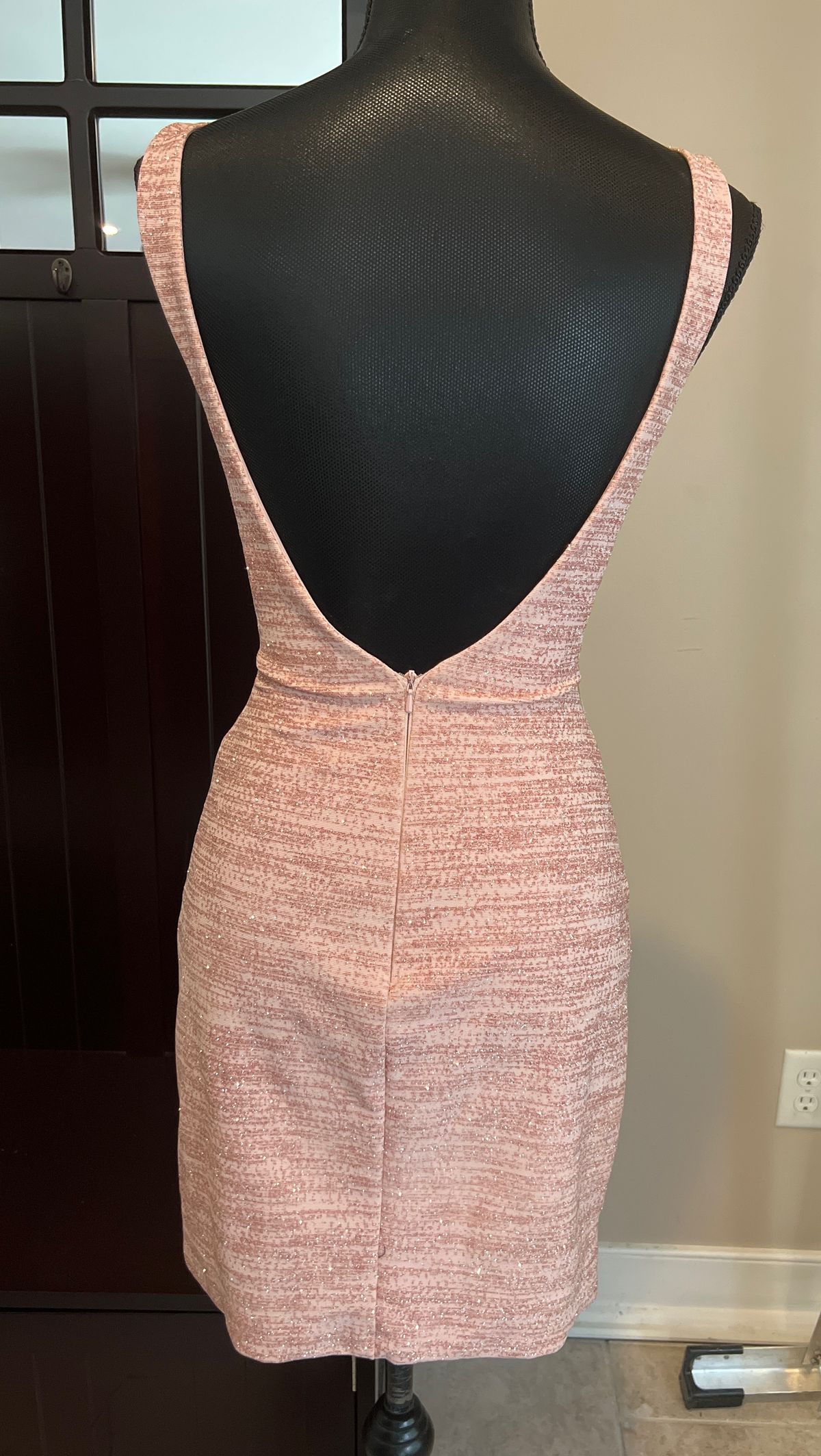 Jovani Size 0 Homecoming Plunge Pink Cocktail Dress on Queenly