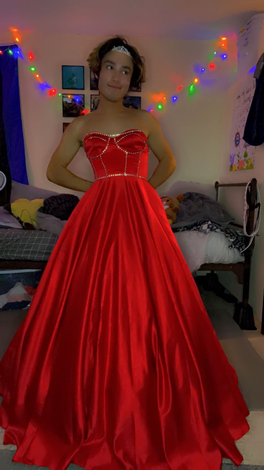 David's Bridal Size 4 Prom Strapless Red Ball Gown on Queenly