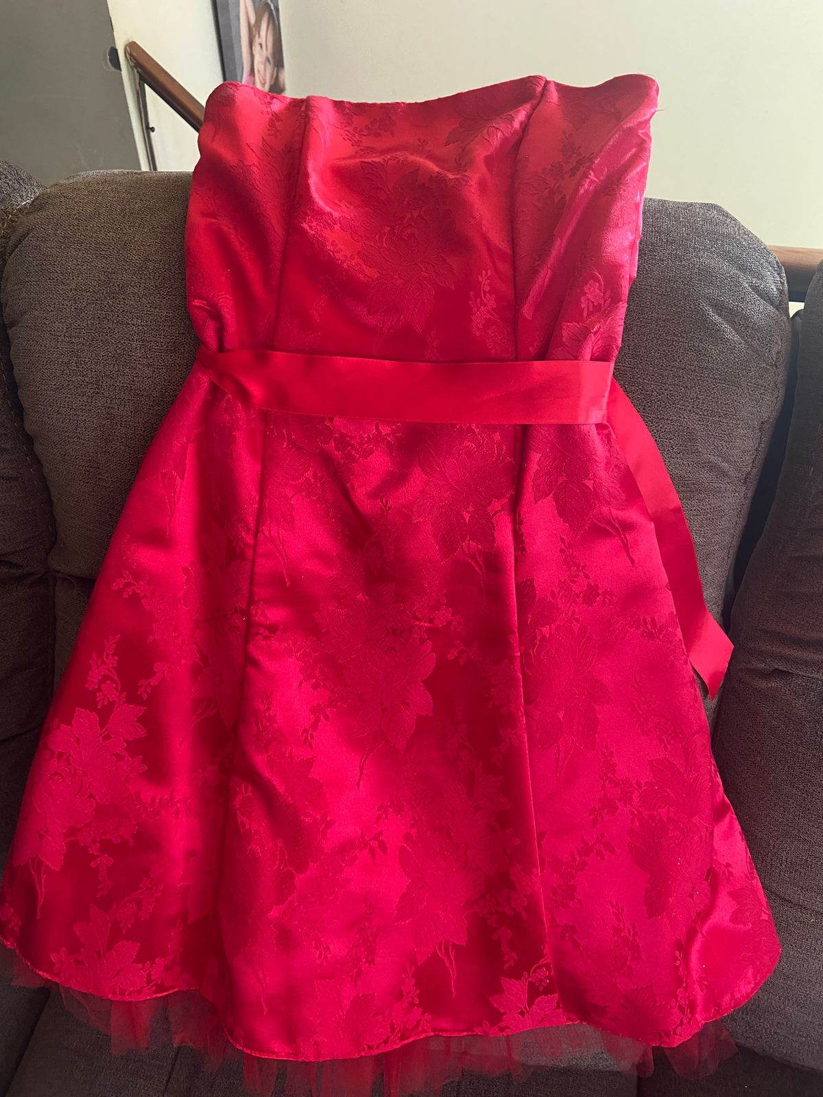 Jessica McClintock Size 2 Prom Strapless Red Cocktail Dress on Queenly