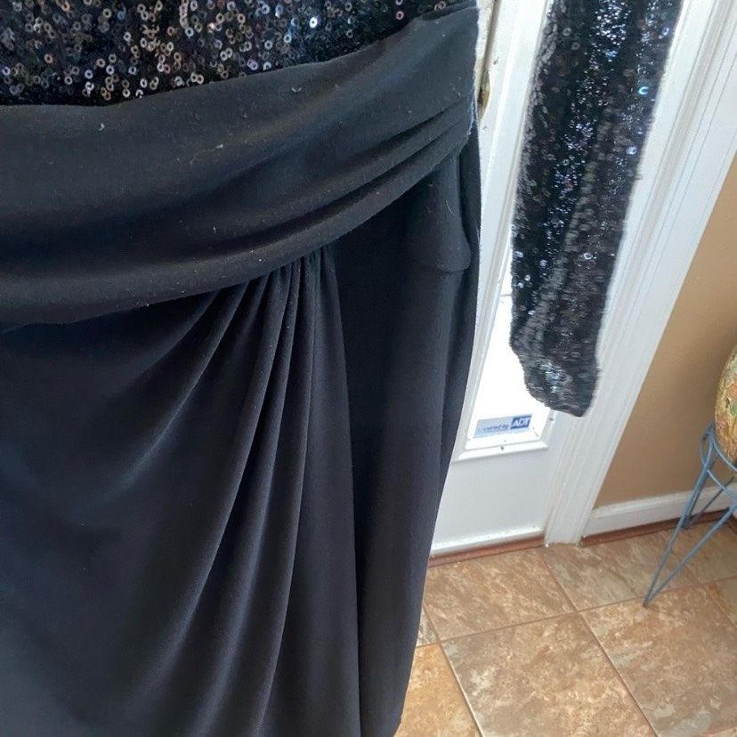 Ralph Lauren Size 10 Long Sleeve Sheer Black Cocktail Dress on Queenly