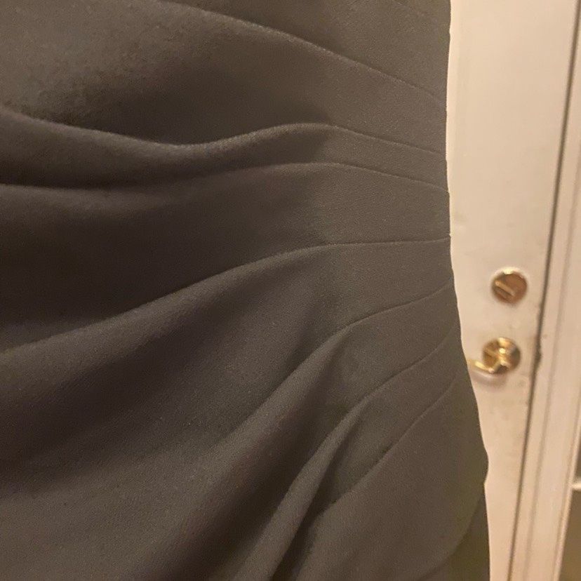 Size 6 Strapless Black Cocktail Dress on Queenly