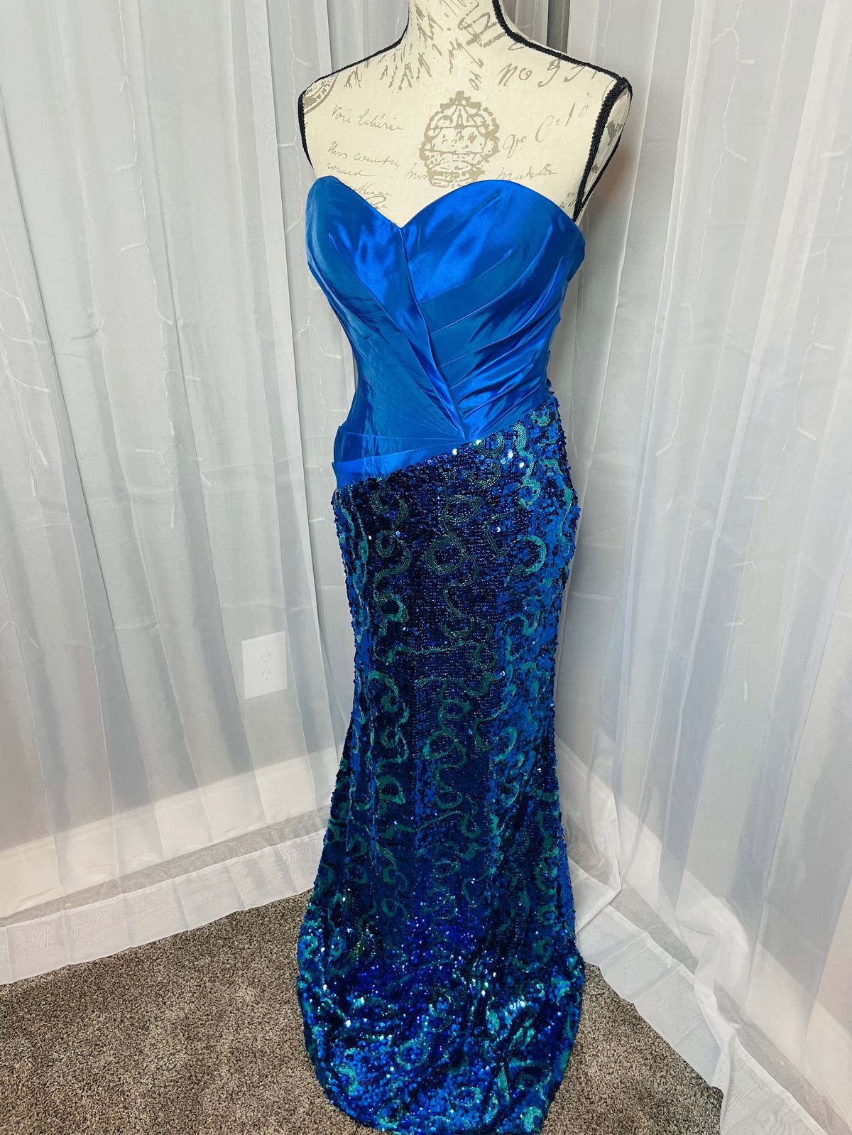 Kiss Kiss Size 2 Prom Strapless Blue Floor Length Maxi on Queenly