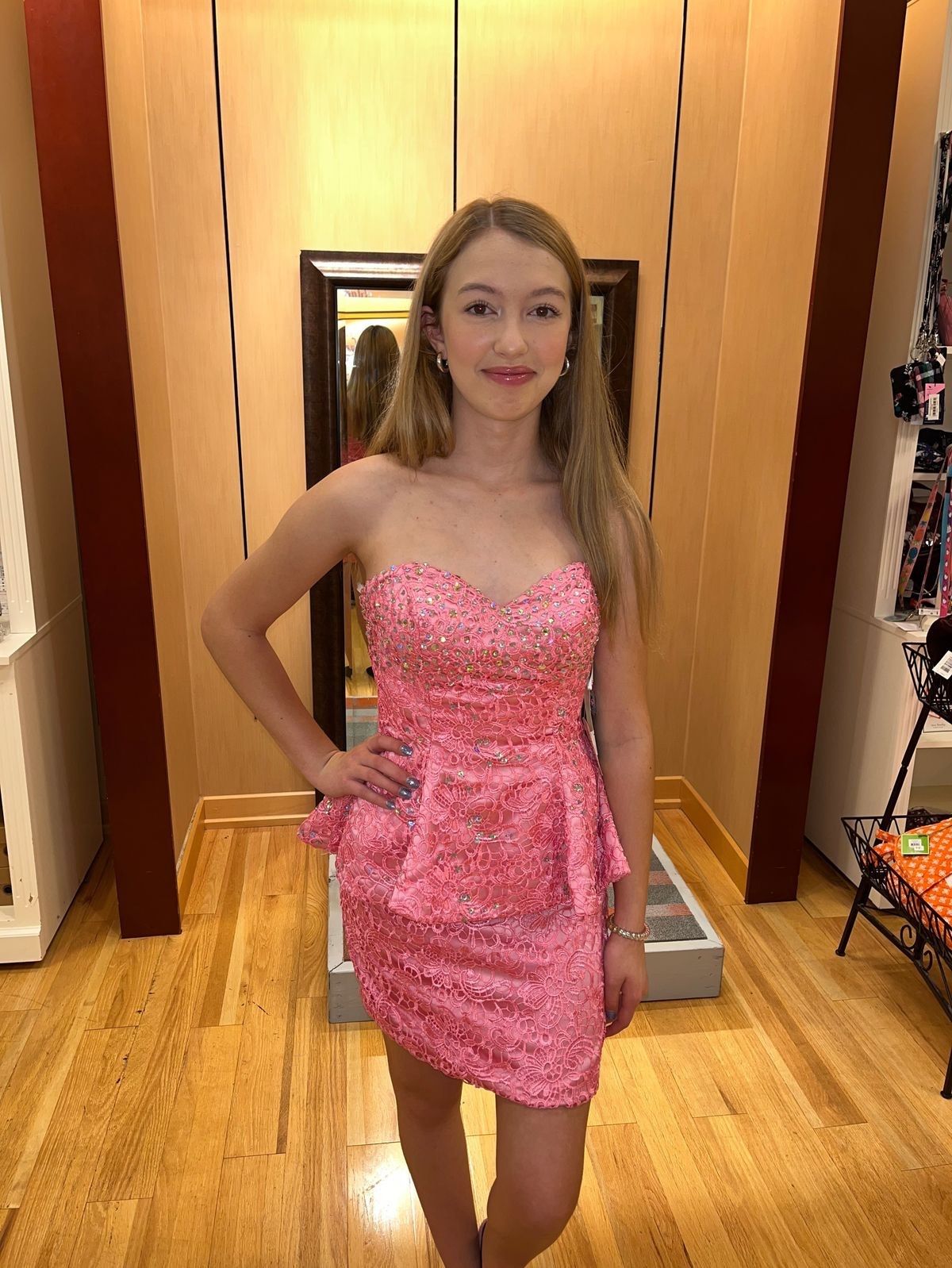 Size 2 Homecoming Strapless Pink Cocktail Dress on Queenly