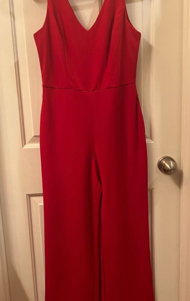 Size 4 Wedding Guest Plunge Red Formal Jumpsuit on Queenly