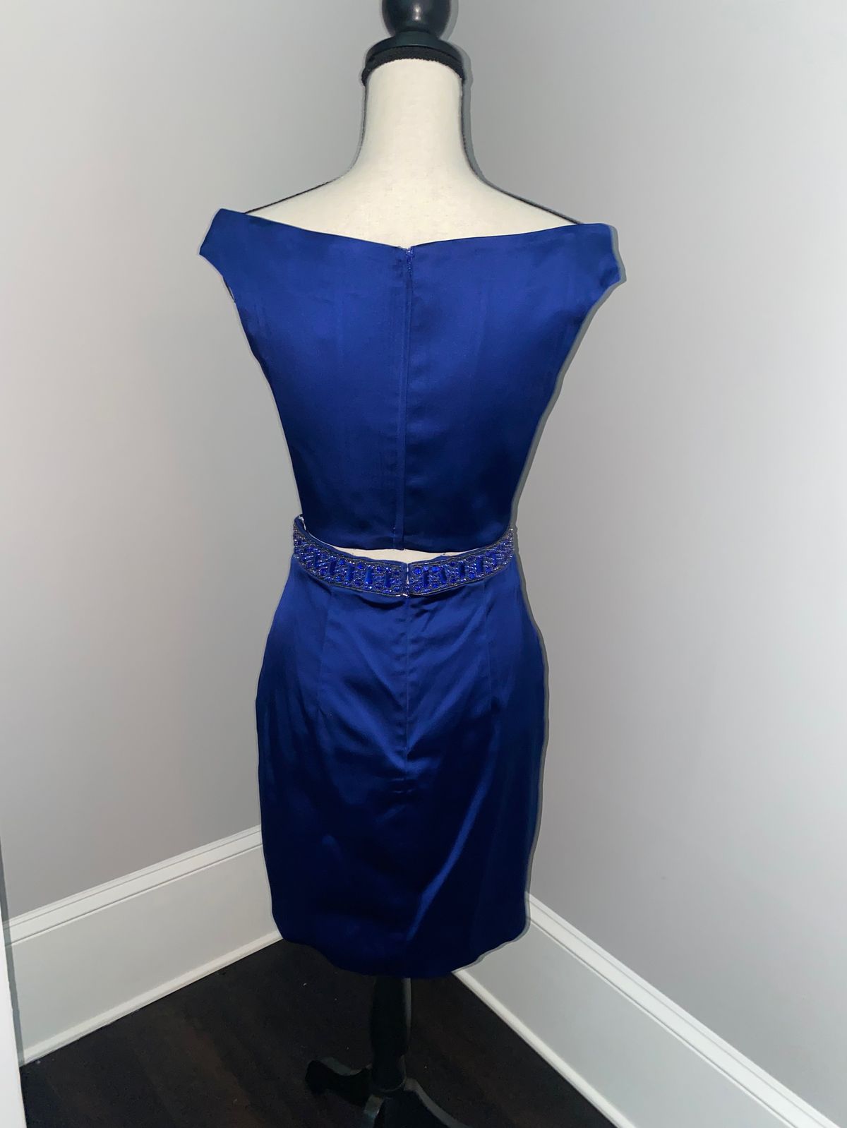 Sherri Hill Size 6 Homecoming Off The Shoulder Blue Cocktail Dress on Queenly
